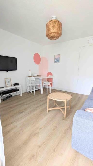 Studio Climatise 4 Pers, Balcon, Parking ลา กร็องเดอ-ม็อต ภายนอก รูปภาพ